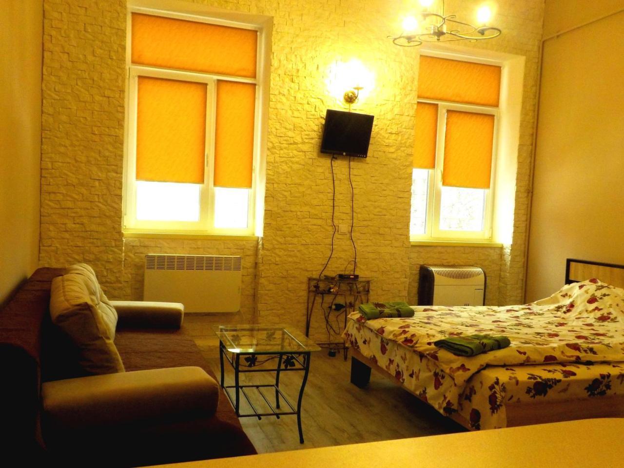 With Dom Studio Apartment Lviv Ngoại thất bức ảnh